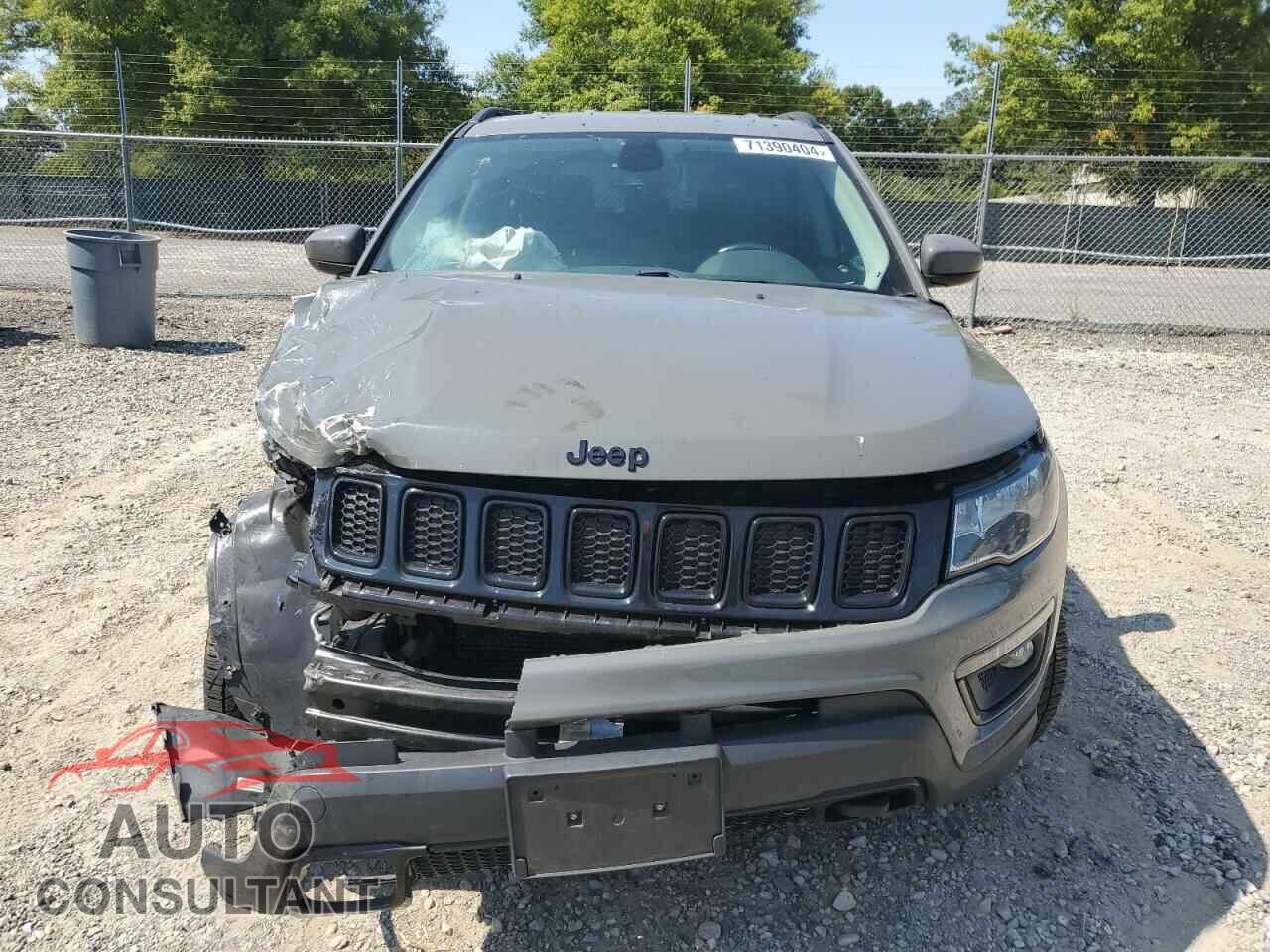 JEEP COMPASS 2019 - 3C4NJDAB1KT683231