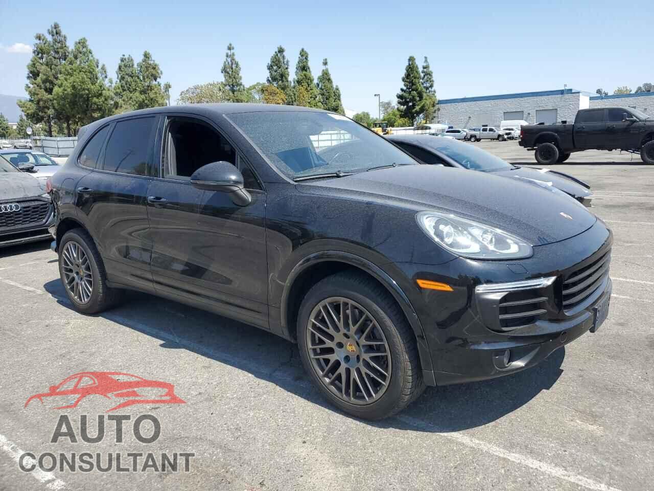 PORSCHE CAYENNE 2017 - WP1AA2A29HKA80250