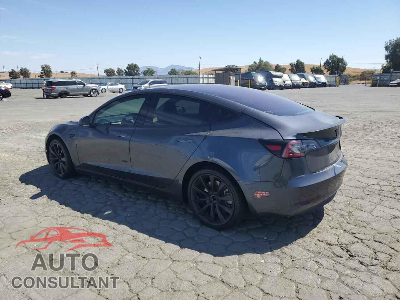 TESLA MODEL 3 2018 - 5YJ3E1EA9JF020028