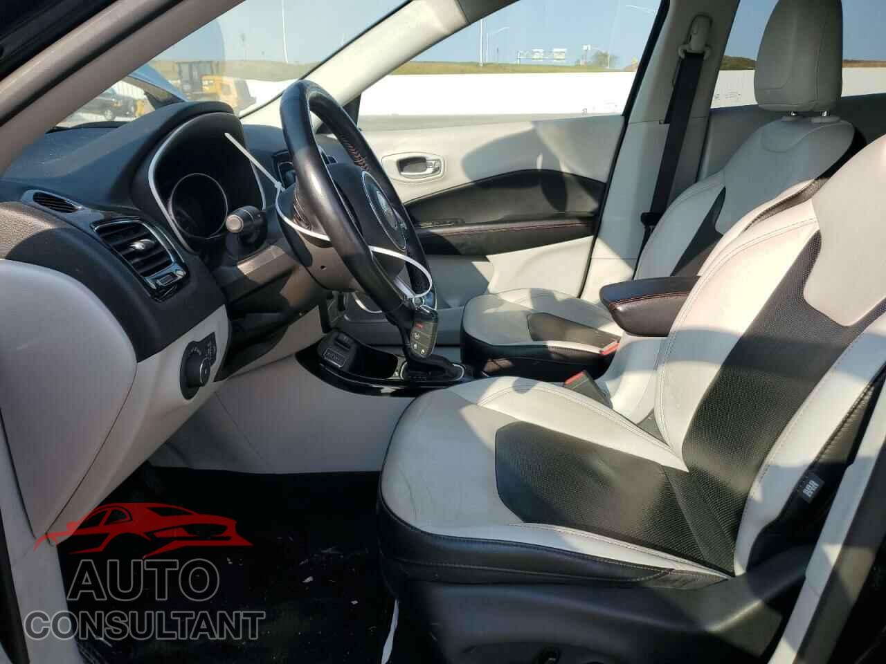 JEEP COMPASS 2020 - 3C4NJCCB9LT220083