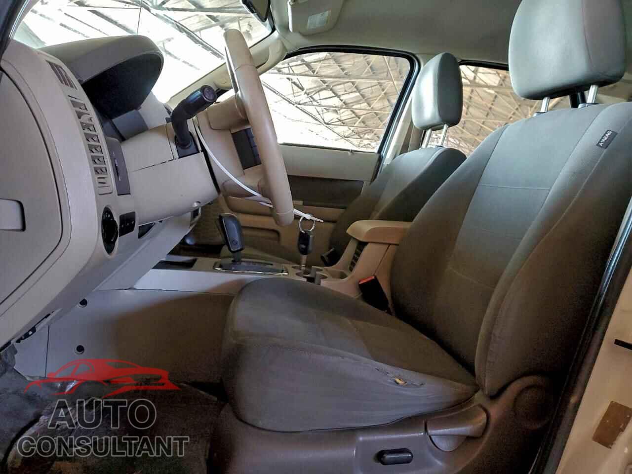 FORD ESCAPE 2010 - 1FMCU0DG9AKA30446