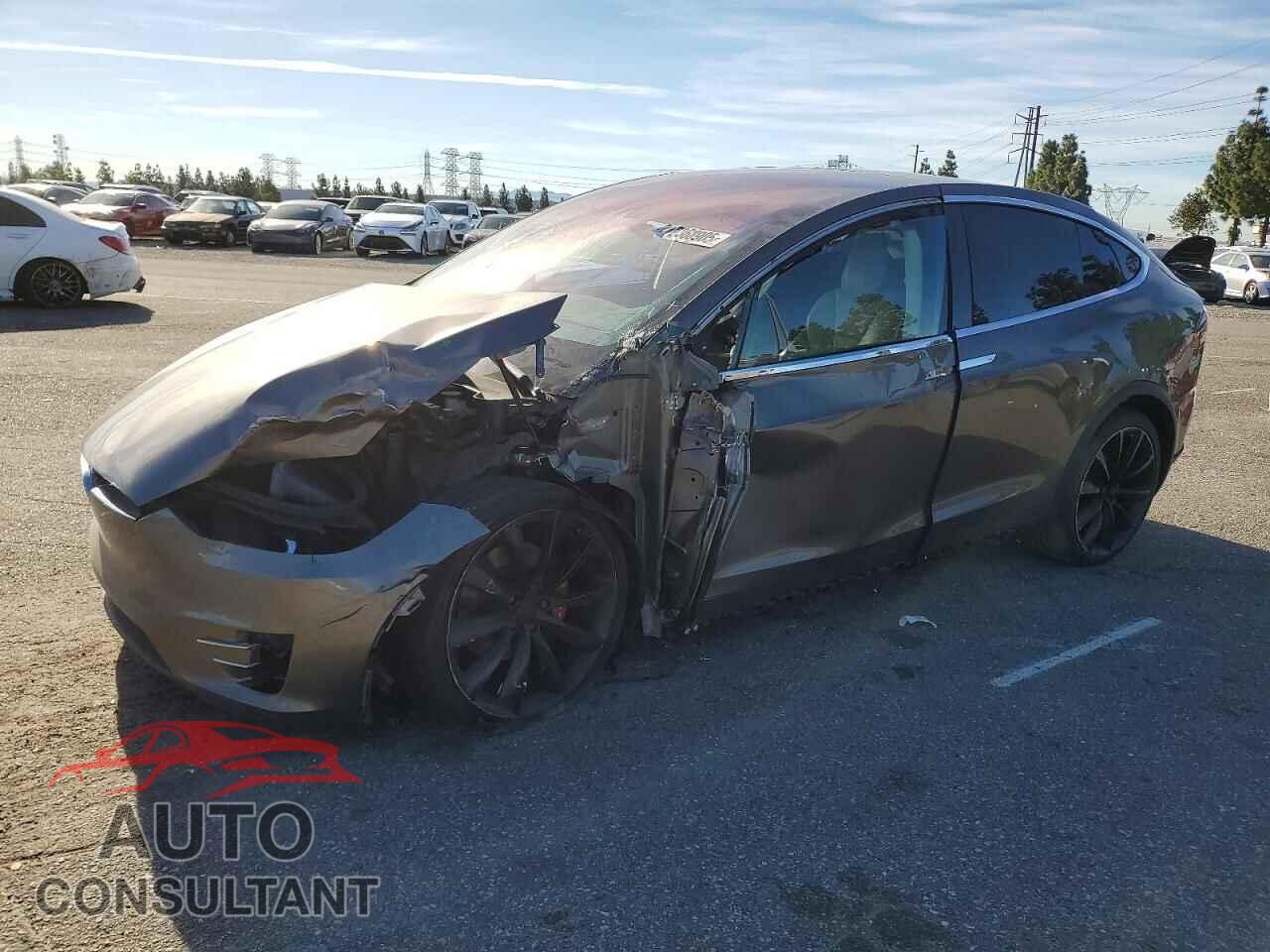 TESLA MODEL X 2016 - 5YJXCBE48GF016326