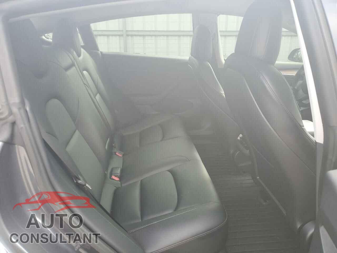 TESLA MODEL 3 2021 - 5YJ3E1EA4MF997789
