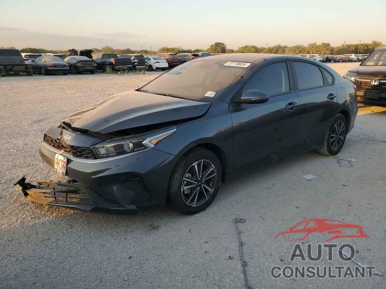 KIA FORTE 2024 - 3KPF24AD5RE713039