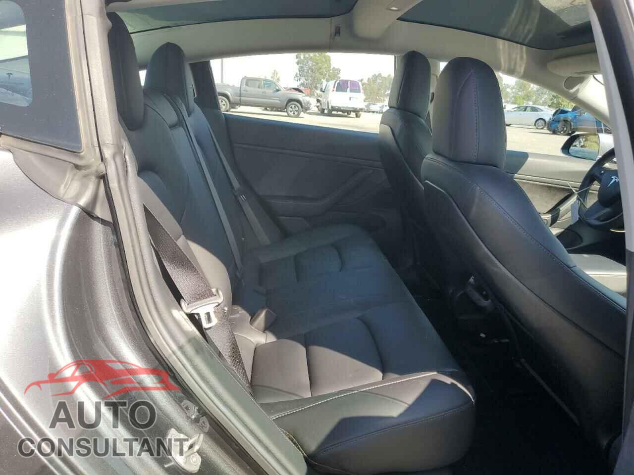 TESLA MODEL 3 2018 - 5YJ3E1EA5JF045296