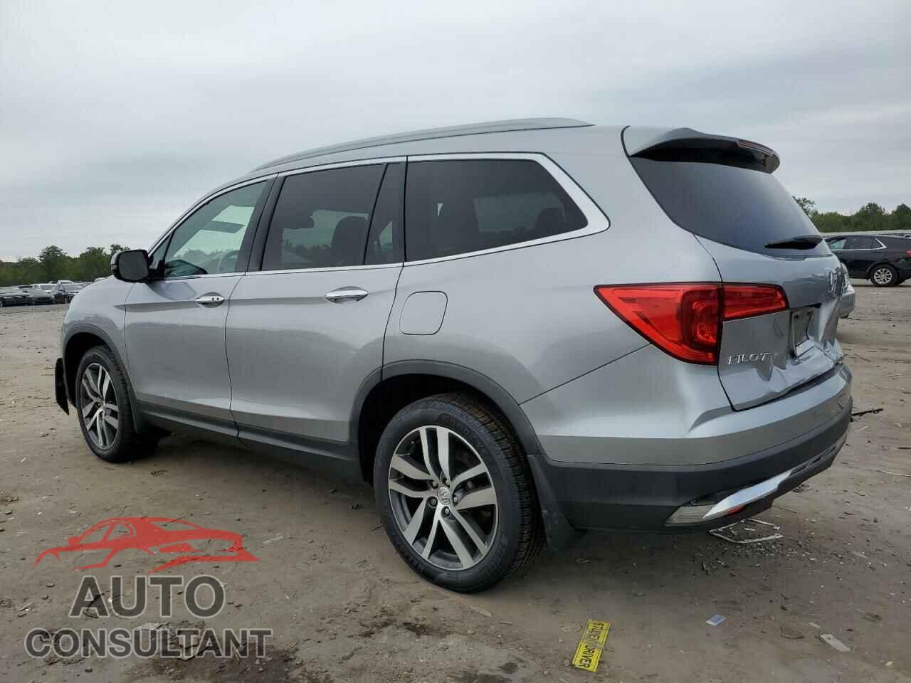 HONDA PILOT 2017 - 5FNYF6H08HB038579