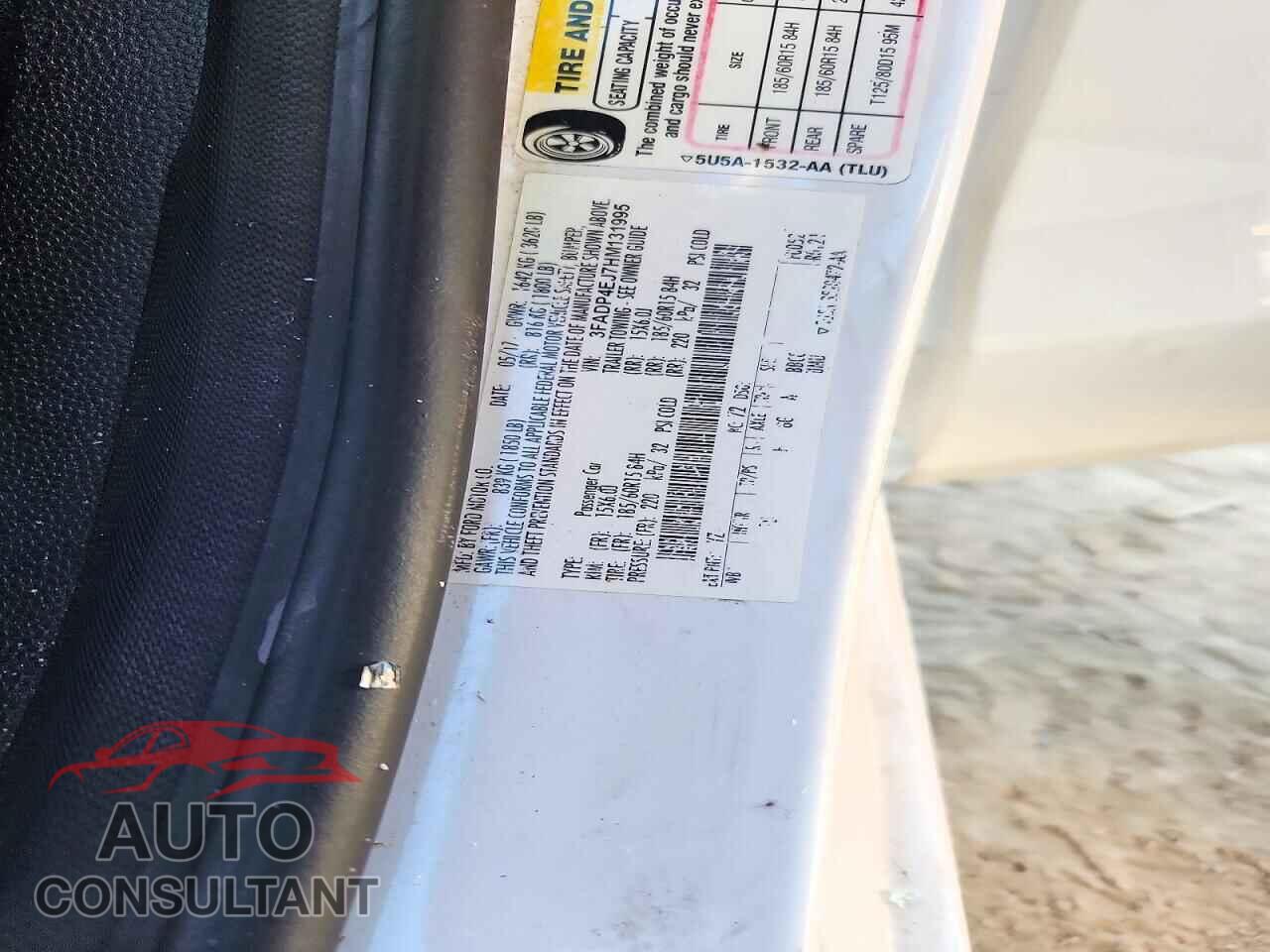 FORD FIESTA 2017 - 3FADP4EJ7HM131995