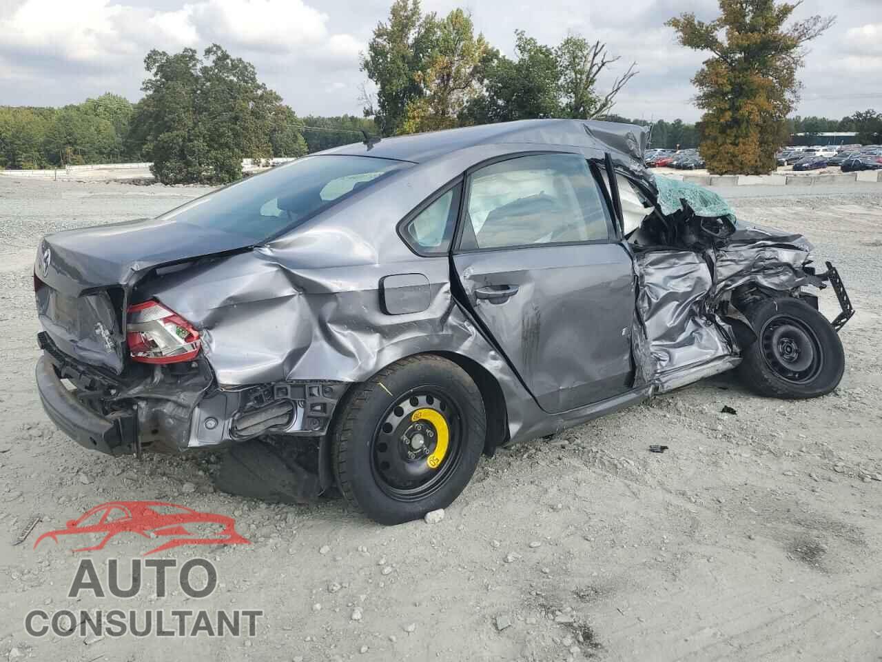 VOLKSWAGEN PASSAT 2012 - 1VWAP7A33CC015108