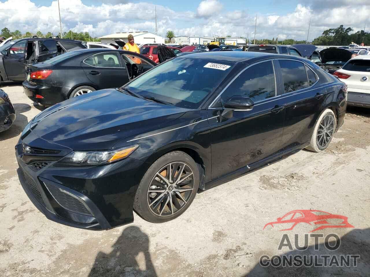TOYOTA CAMRY 2022 - 4T1G11AK2NU038665
