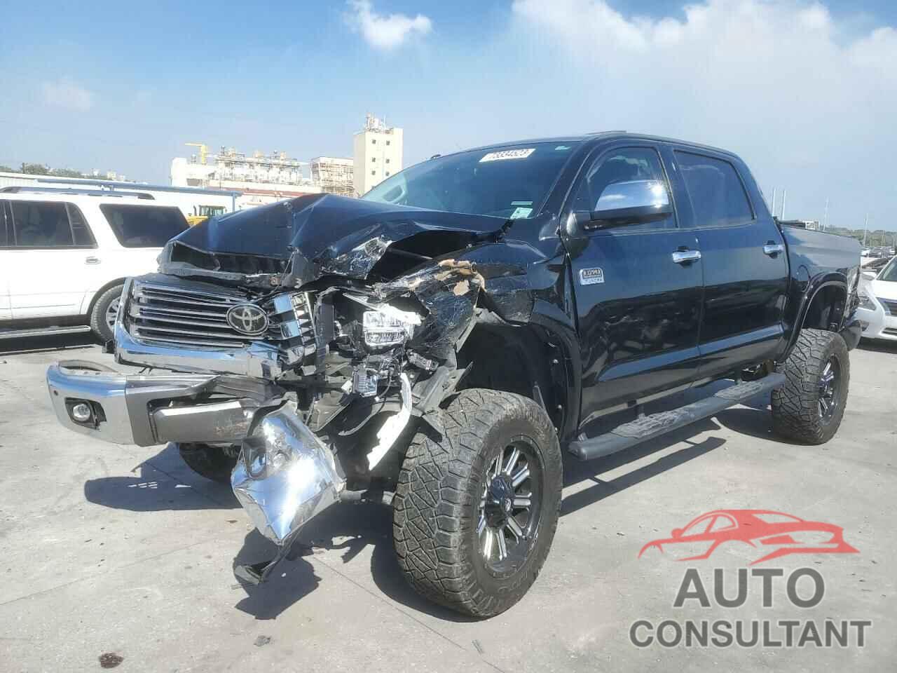 TOYOTA TUNDRA 2019 - 5TFAY5F18KX810013