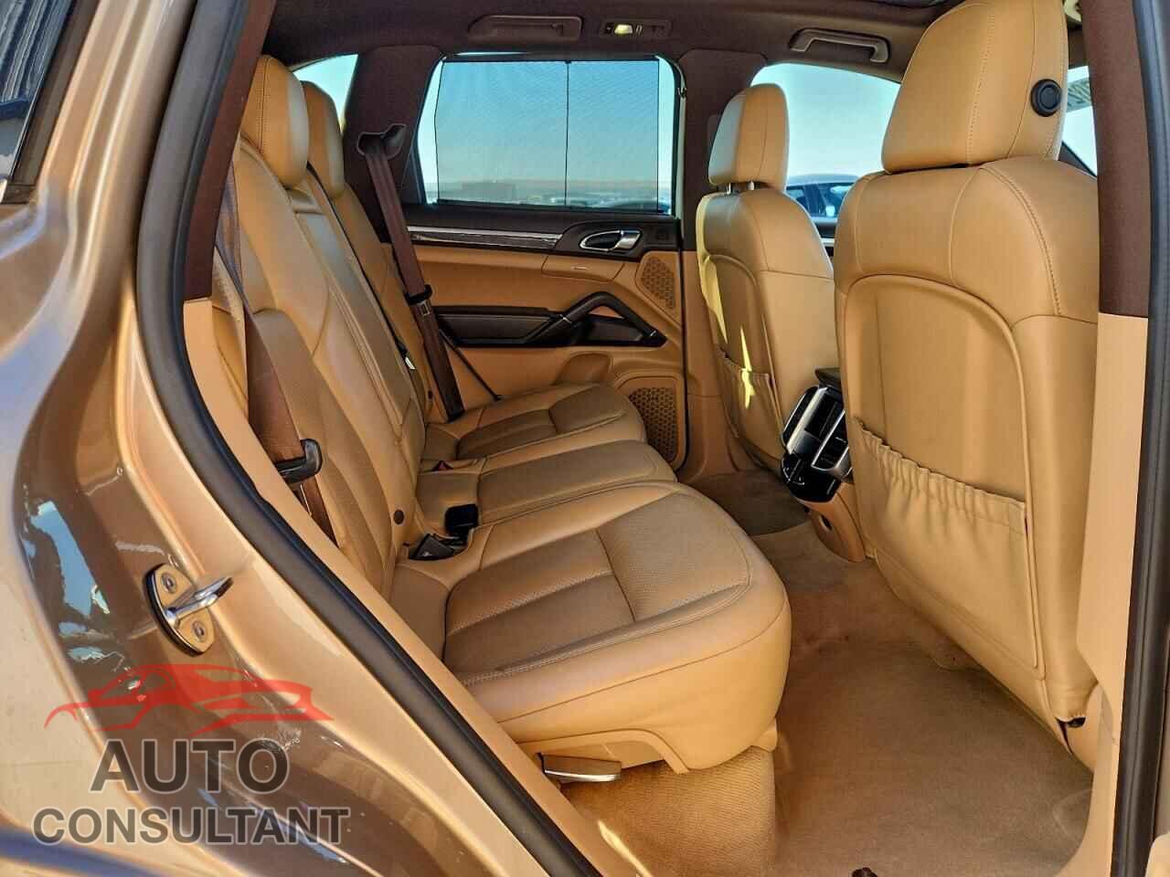 PORSCHE CAYENNE 2017 - WP1AB2A26HLA50470