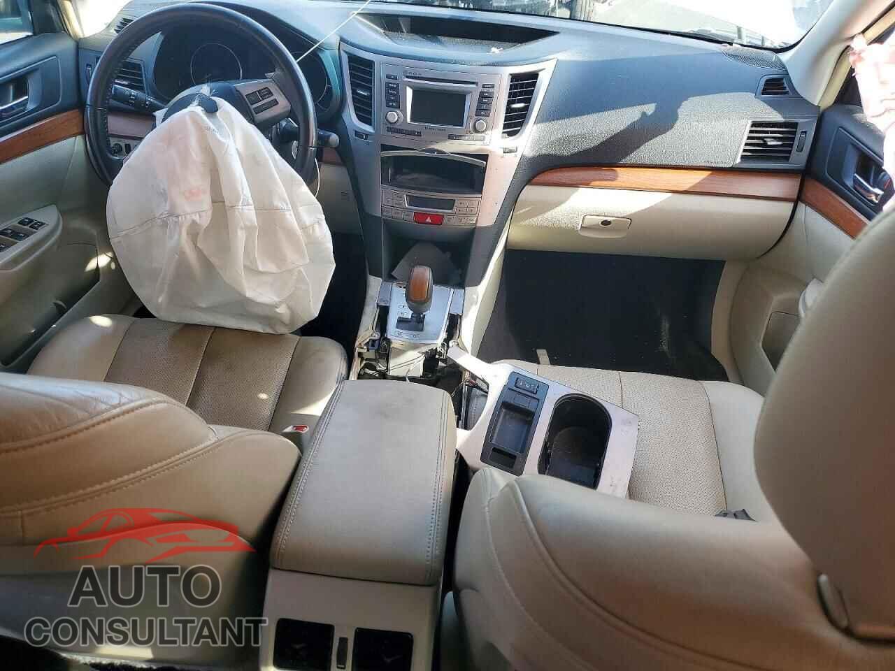 SUBARU OUTBACK 2014 - 4S4BRBLC3E3313478