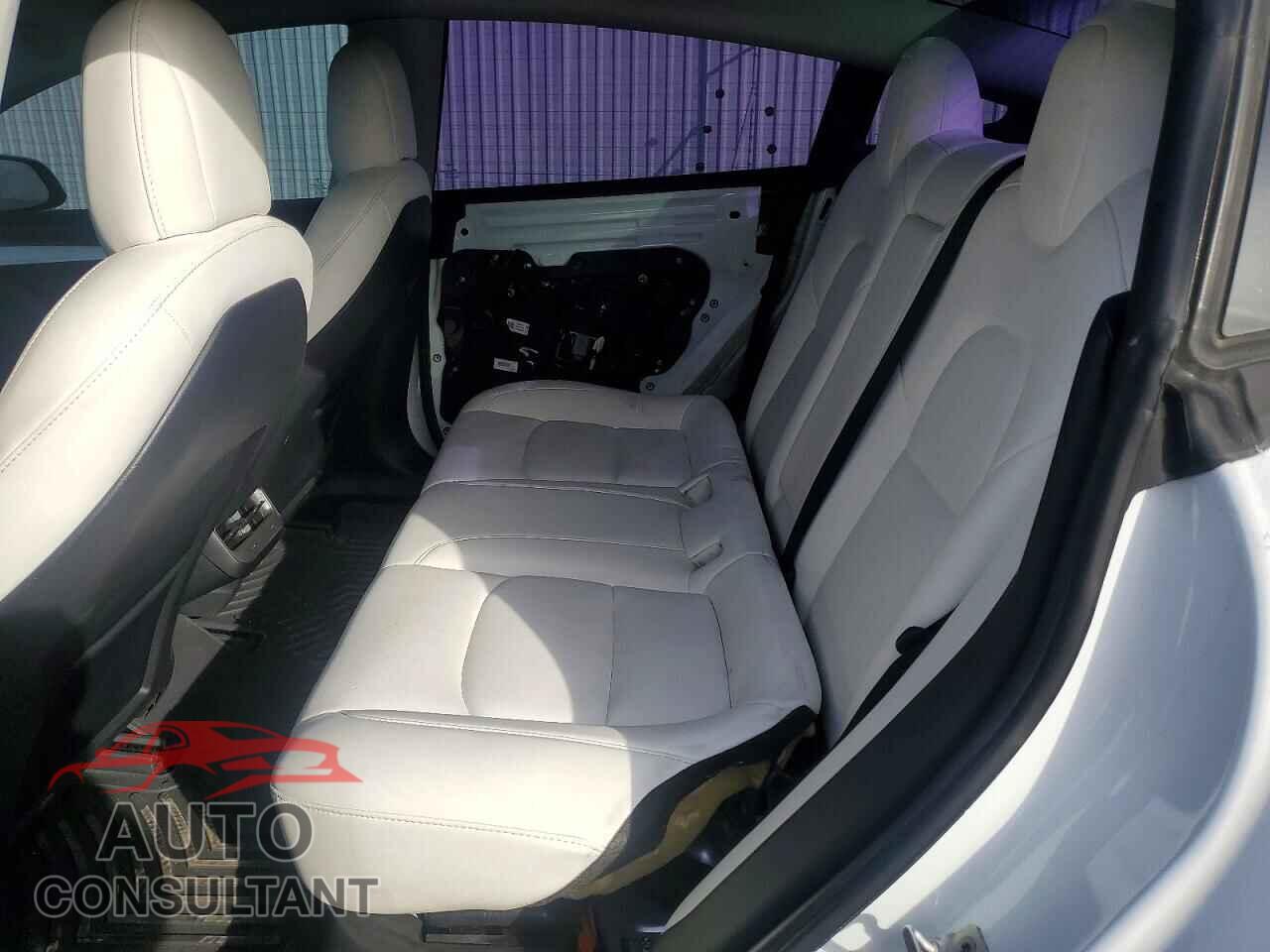 TESLA MODEL 3 2021 - 5YJ3E1EA2MF068460