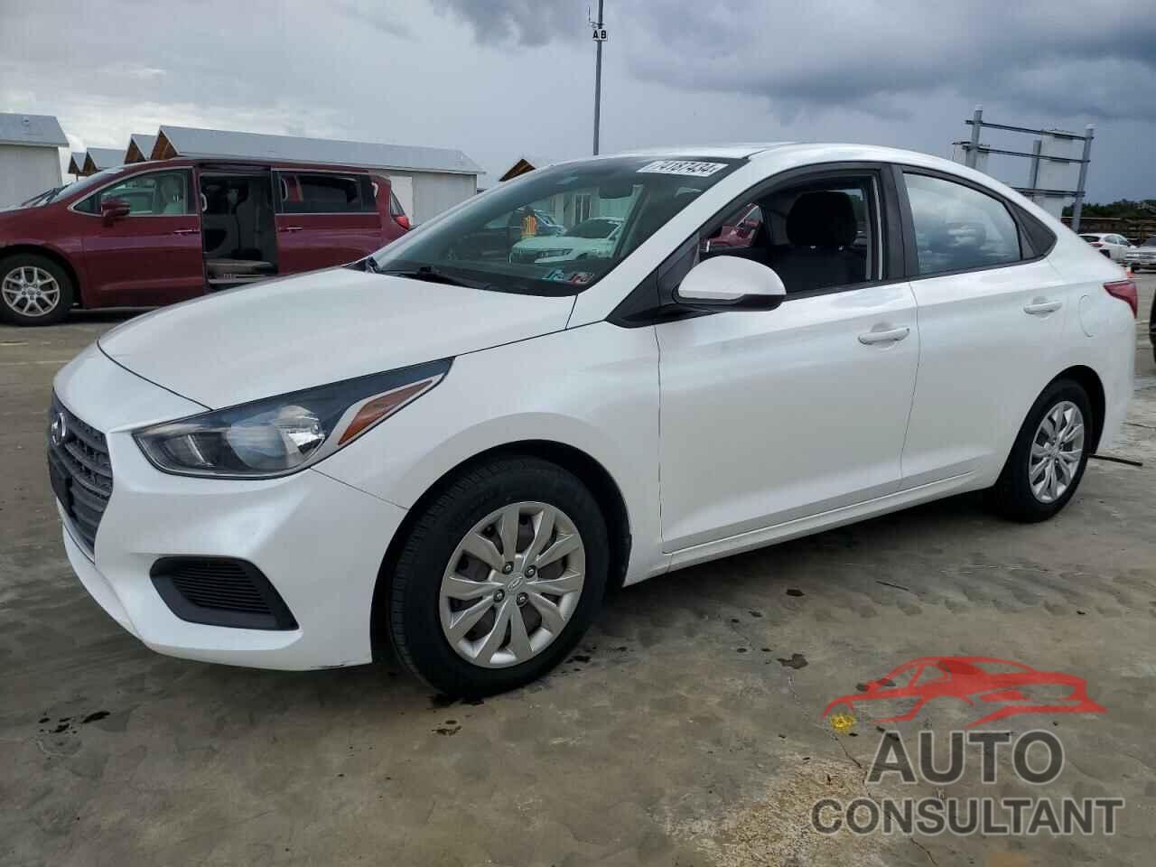 HYUNDAI ACCENT 2018 - 3KPC24A3XJE029215