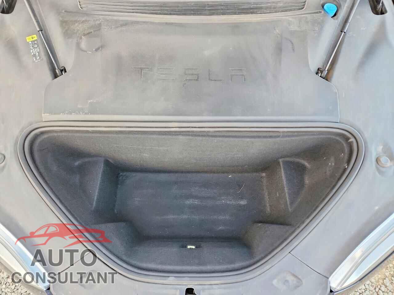 TESLA MODEL S 2017 - 5YJSA1E22HF200624