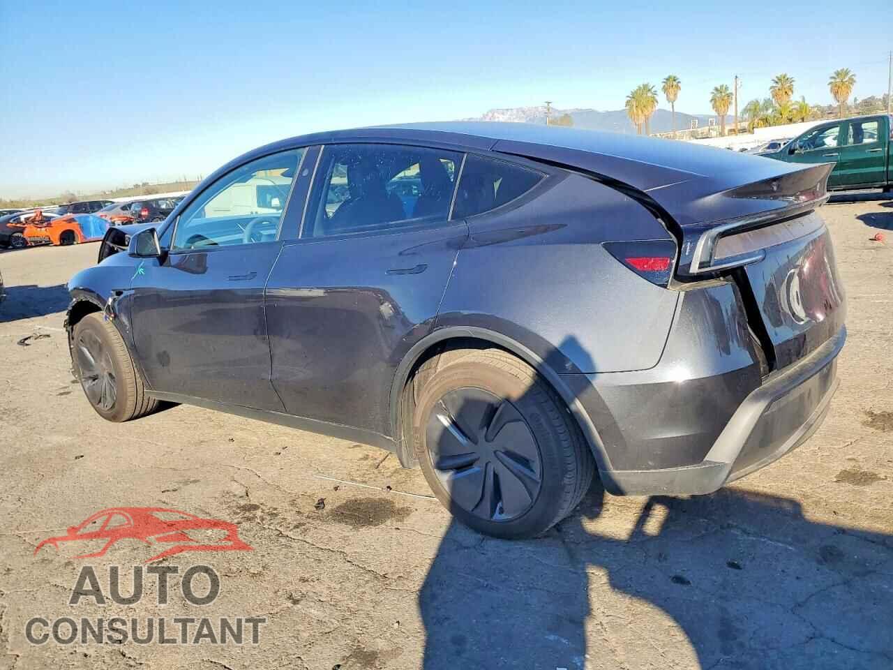 TESLA MODEL Y 2026 - 7SAYGDED2TF387127