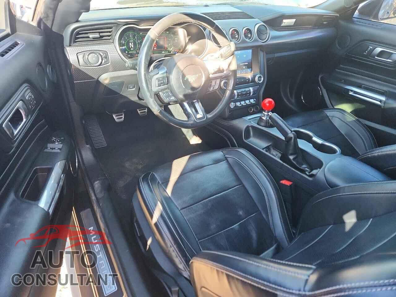 FORD MUSTANG 2021 - 1FA6P8CFXM5113571