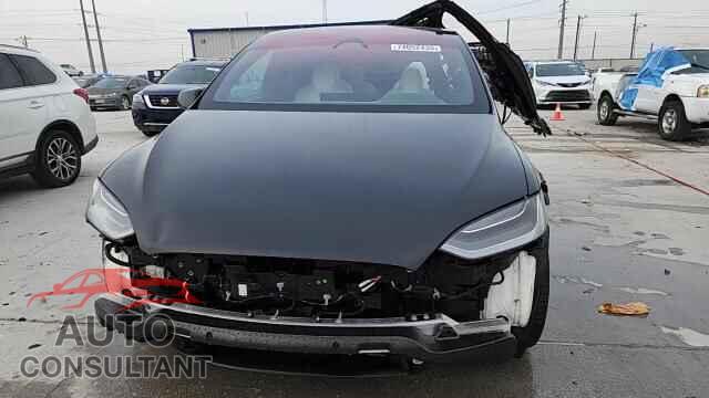 TESLA MODEL X 2023 - 7SAXCBE52PF370855