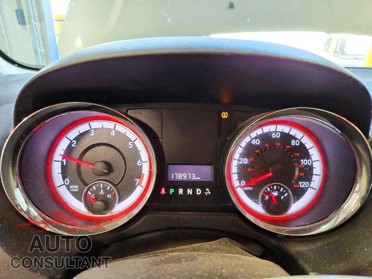 DODGE CARAVAN 2013 - 2C4RDGCG2DR610586