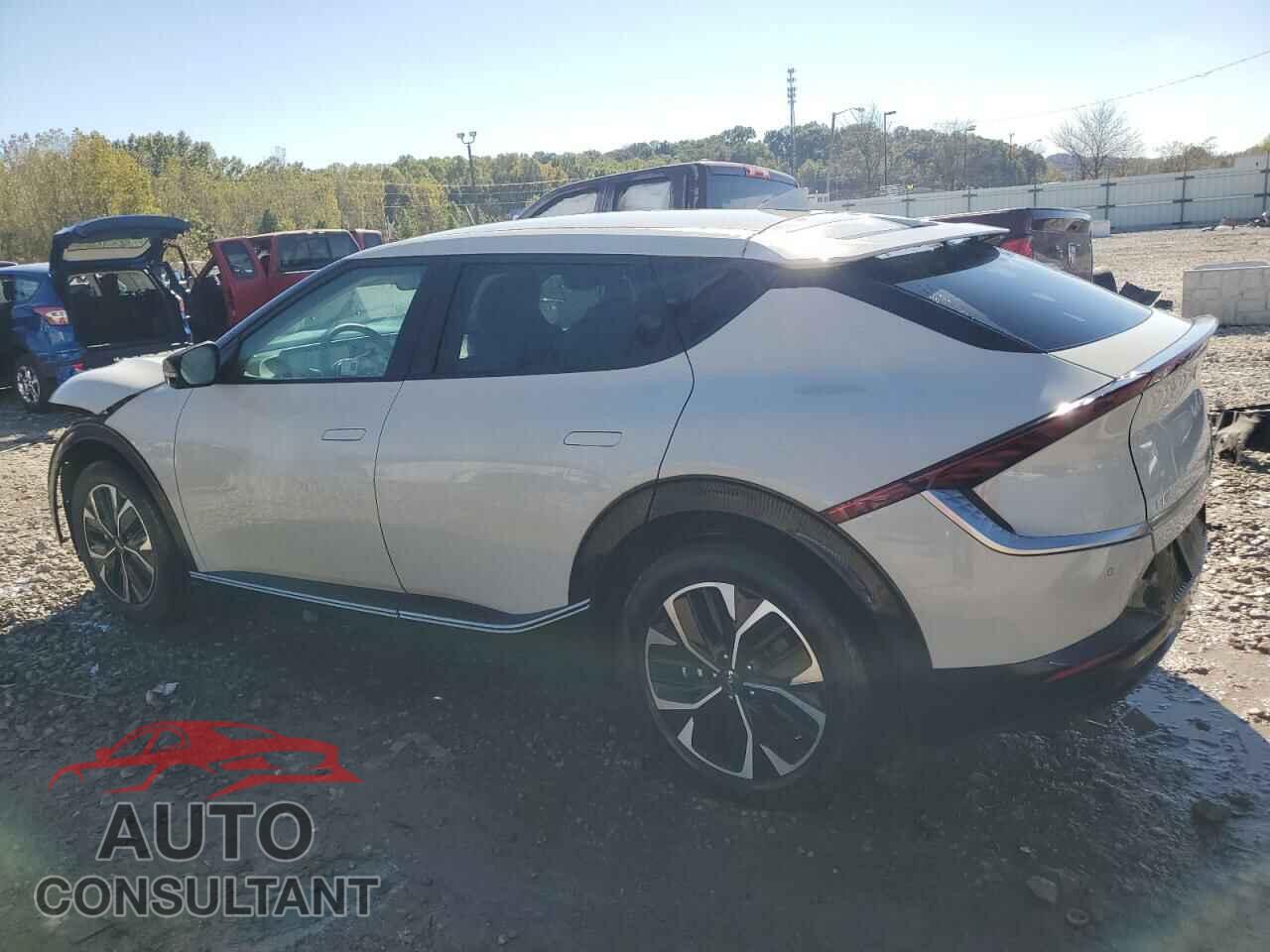 KIA EV6 LIGHT 2023 - KNDC3DLC9P5120331