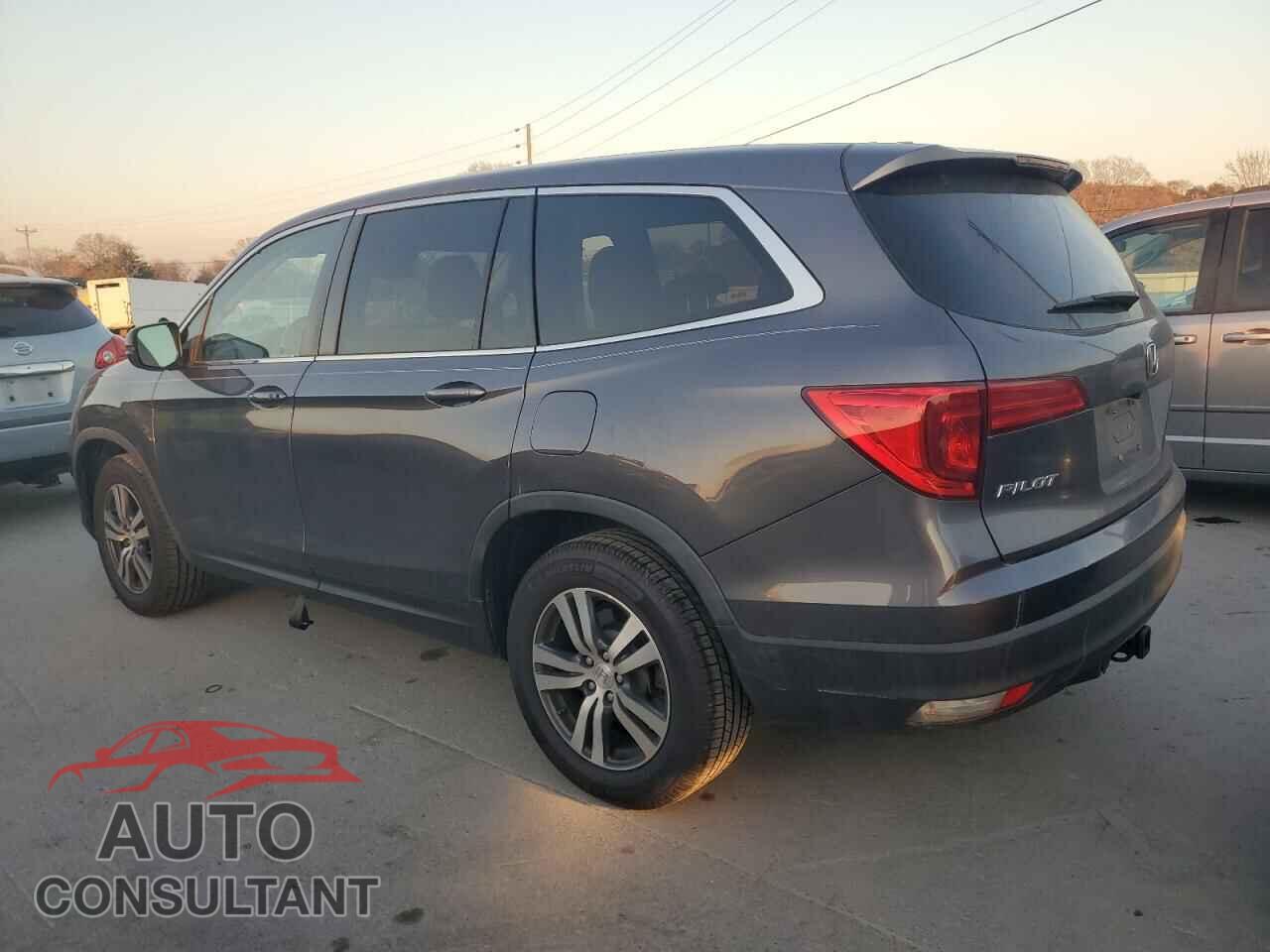 HONDA PILOT 2017 - 5FNYF5H68HB039634