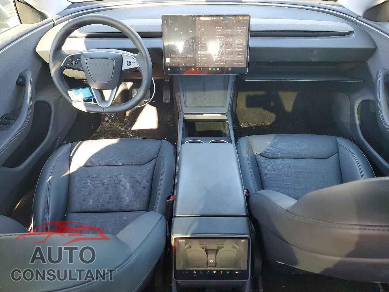 TESLA MODEL 3 2024 - 5YJ3E1EA4RF740932