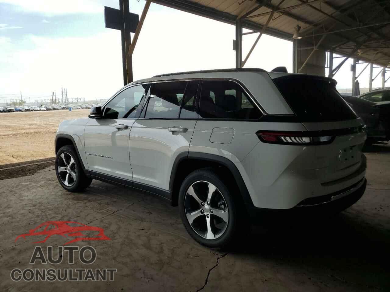 JEEP GRAND CHER 2024 - 1C4RJGBG7R8517107