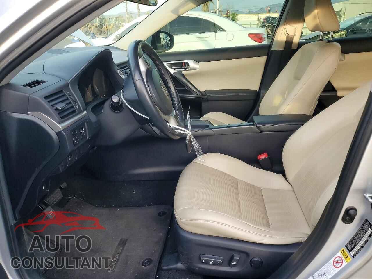 LEXUS CT 200 2011 - JTHKD5BH9B2028818