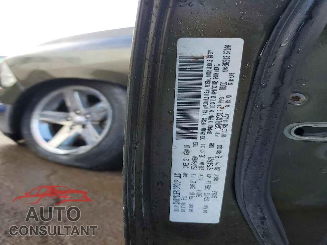 DODGE RAM 1500 2012 - 1C6RD7LT2CS117167