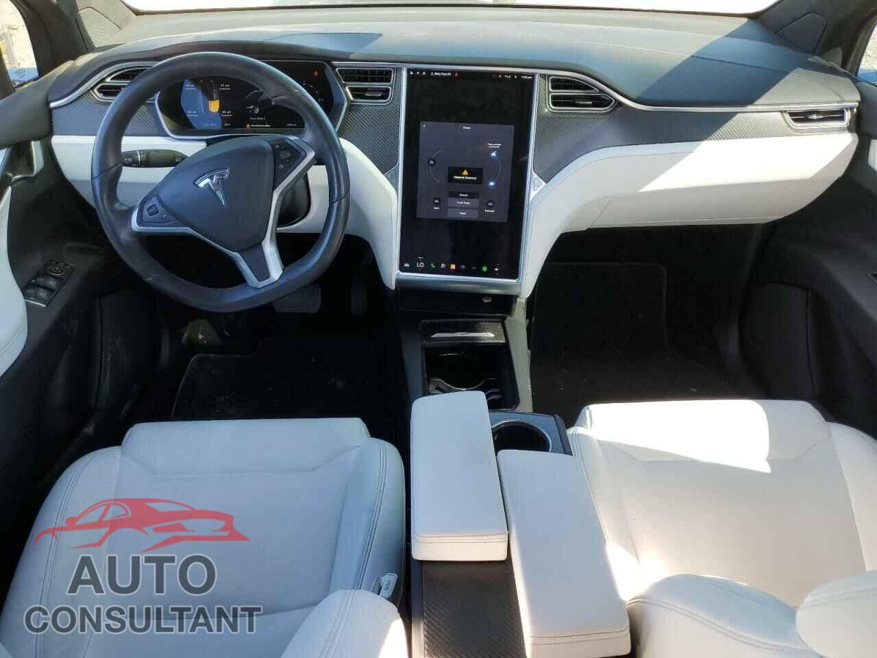 TESLA MODEL X 2017 - 5YJXCDE20HF059151