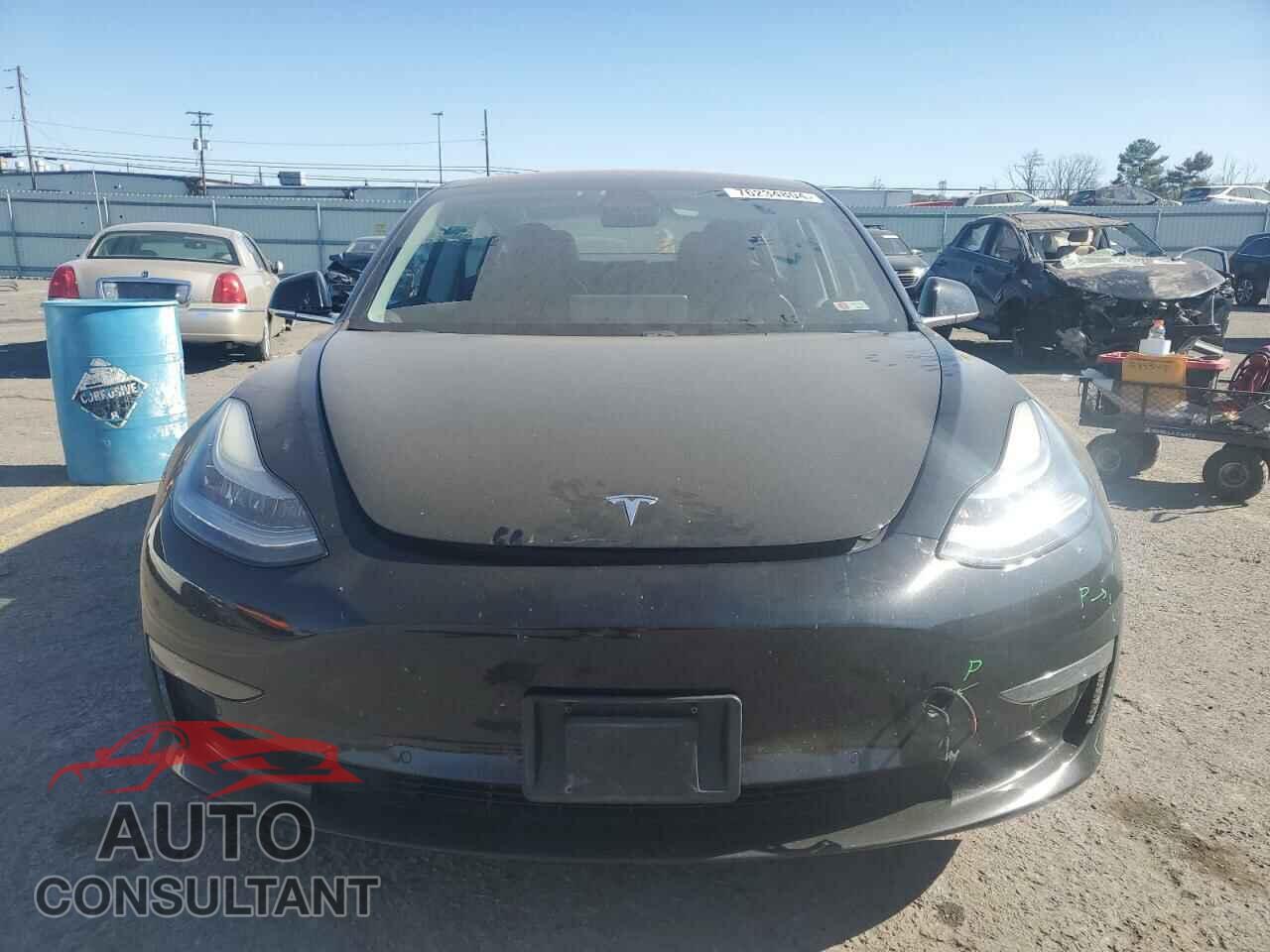 TESLA MODEL 3 2018 - 5YJ3E1EB0JF068283