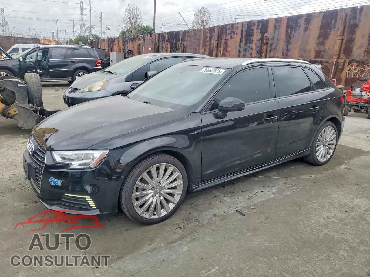AUDI A3 2017 - WAUUPBFF0HA110974