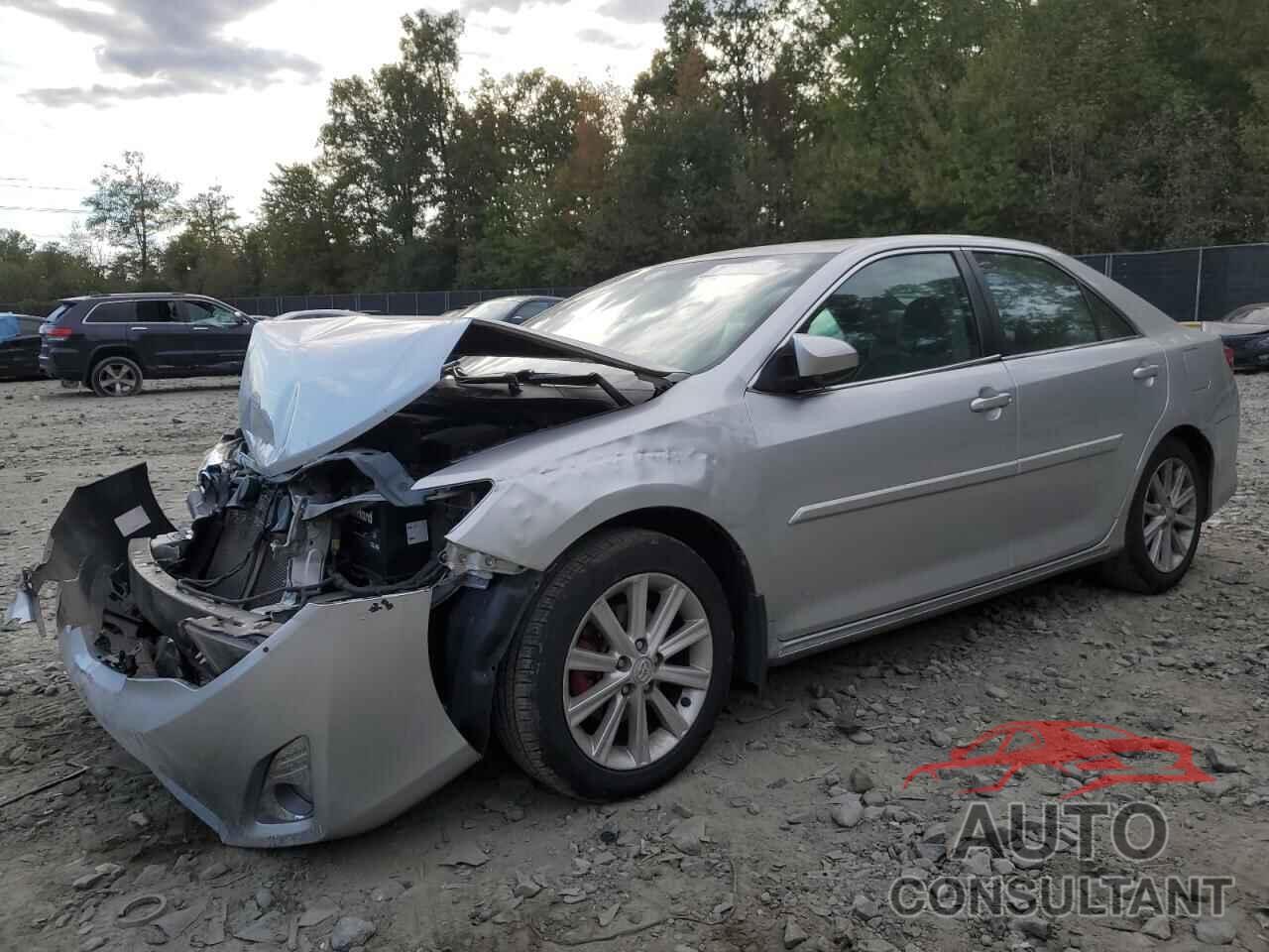 TOYOTA CAMRY 2013 - 4T4BF1FK6DR288757