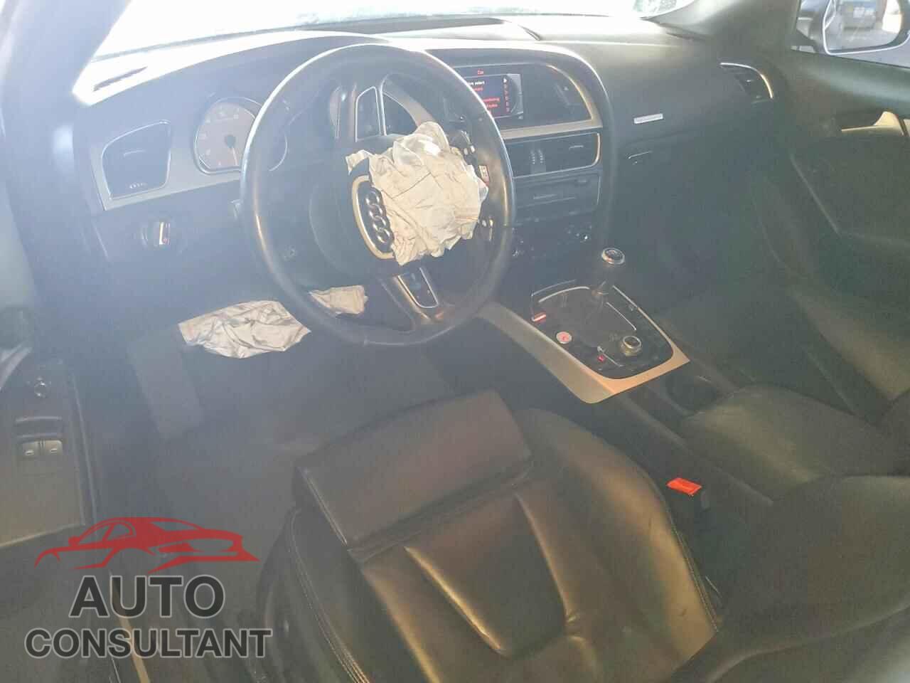 AUDI S5 2012 - WAUGVAFRXCA017010