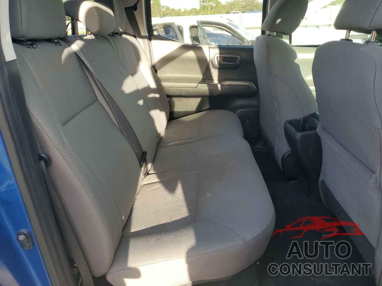 TOYOTA TACOMA 2017 - 3TMAZ5CN6HM051364
