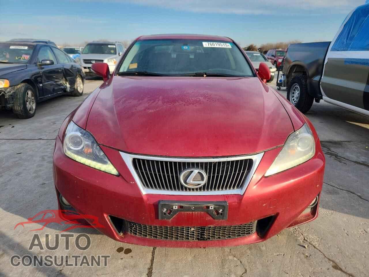 LEXUS IS 2011 - JTHBF5C28B5152002
