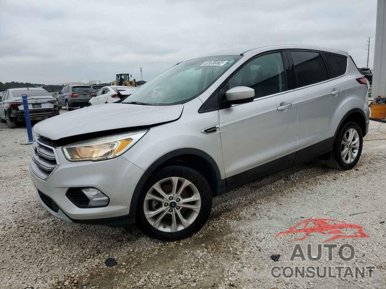 FORD ESCAPE 2017 - 1FMCU0GD7HUE75588