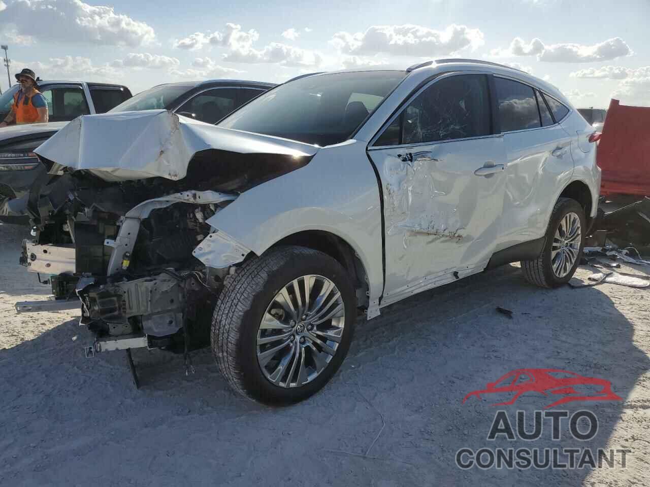 TOYOTA VENZA 2023 - JTEAAAAH3PJ148168