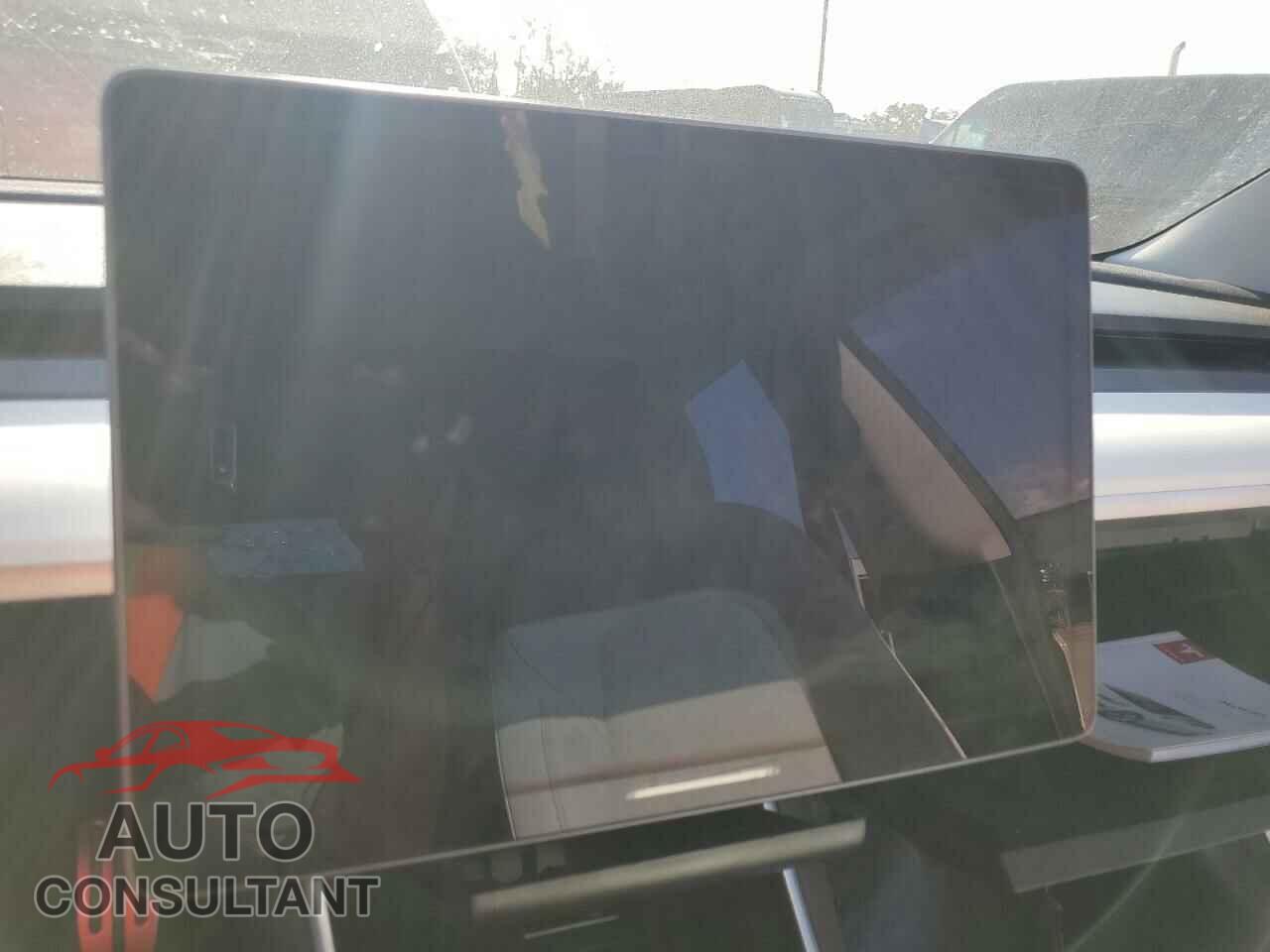 TESLA MODEL 3 2019 - 5YJ3E1EA1KF417797