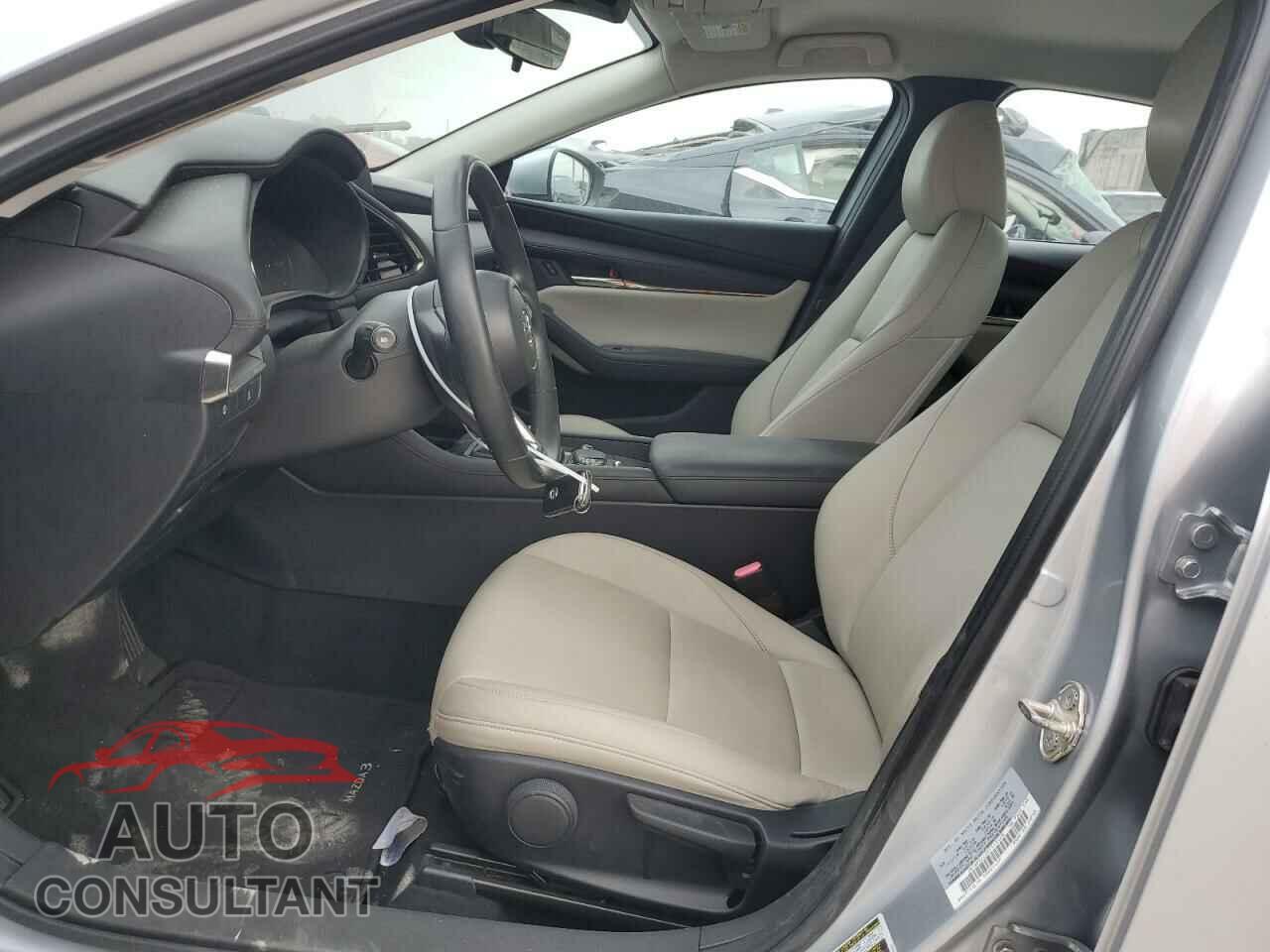 MAZDA 3 2019 - JM1BPACL2K1113428