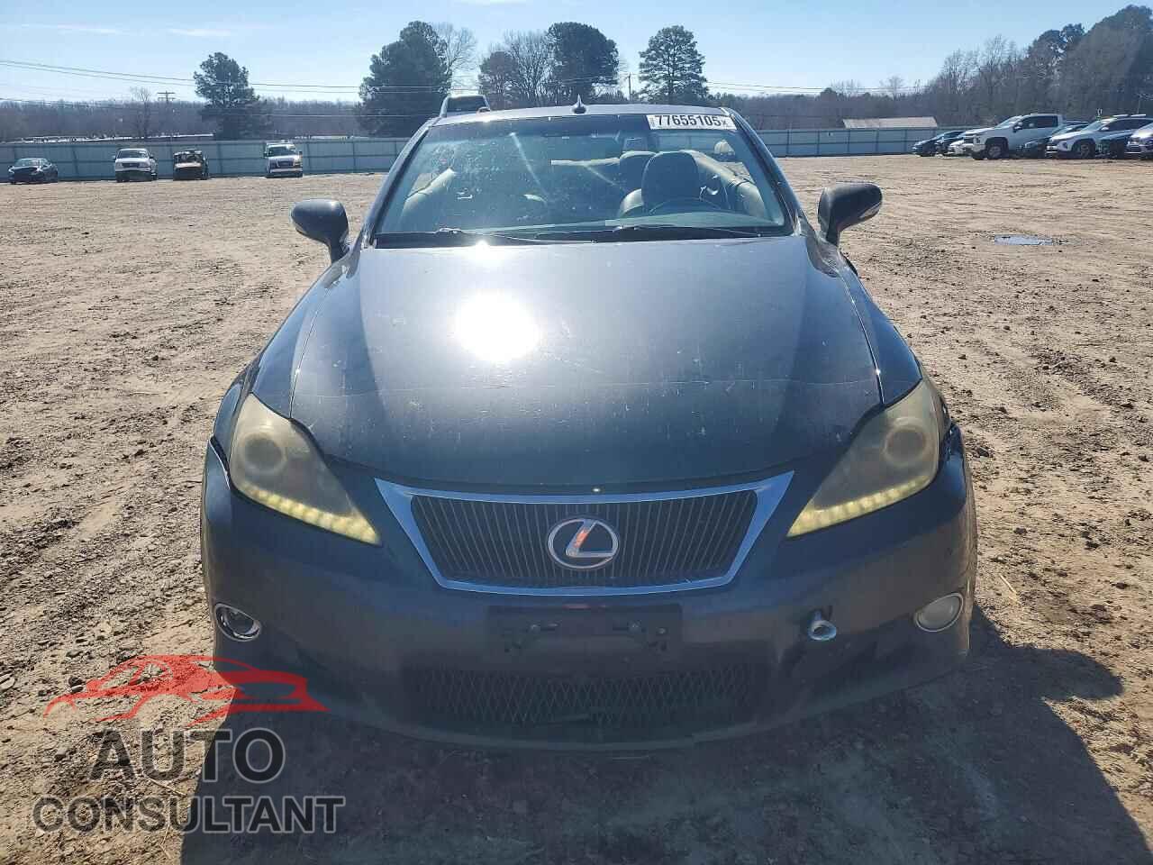 LEXUS IS 2011 - JTHFE2C21B2505328