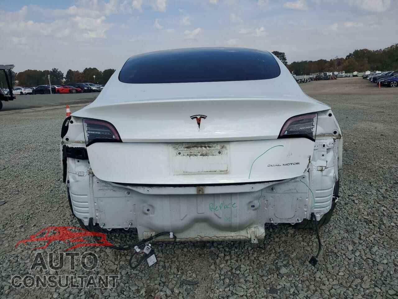 TESLA MODEL 3 2021 - 5YJ3E1EB8MF924353