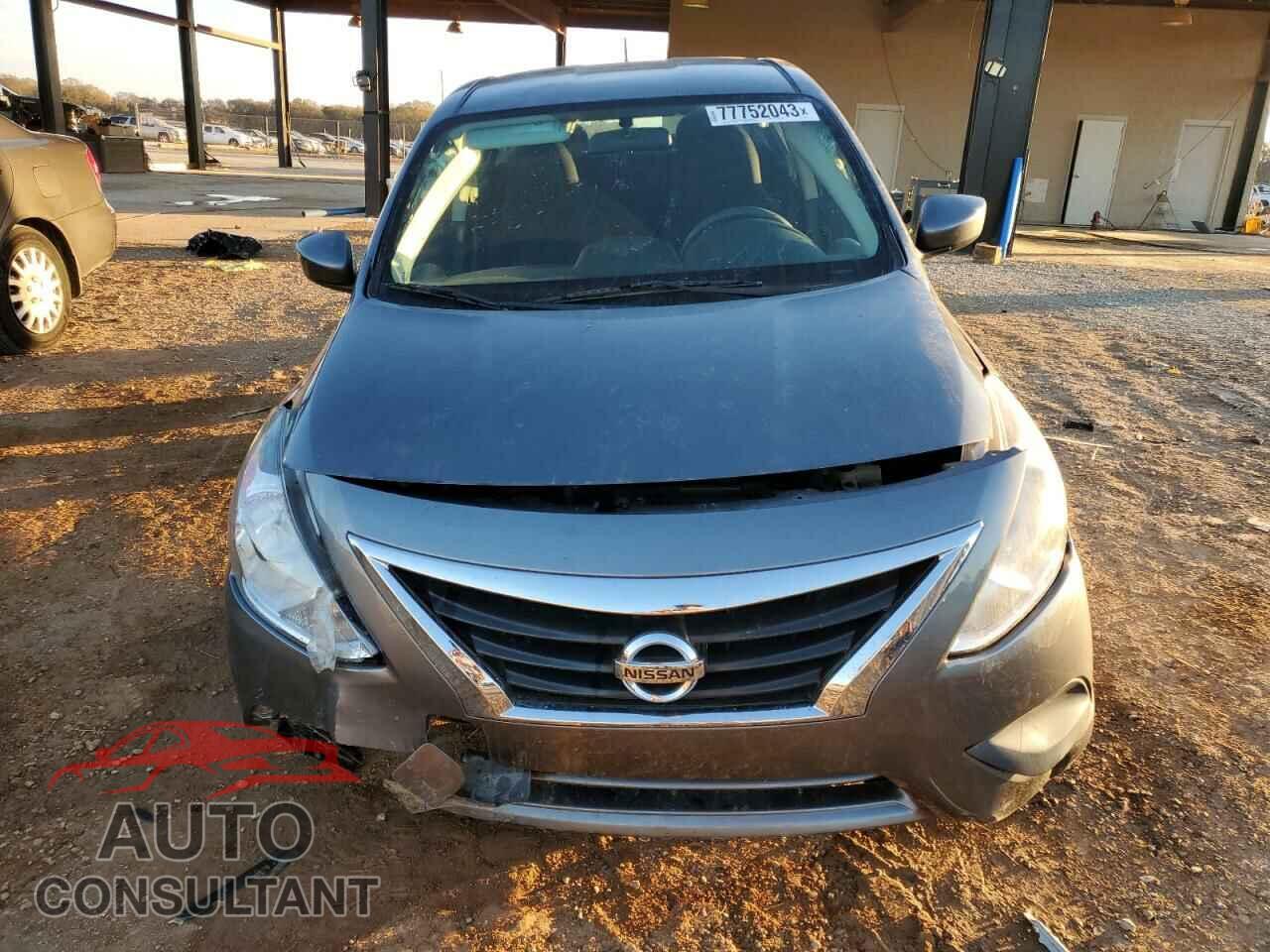 NISSAN VERSA 2017 - 3N1CN7AP3HL881653