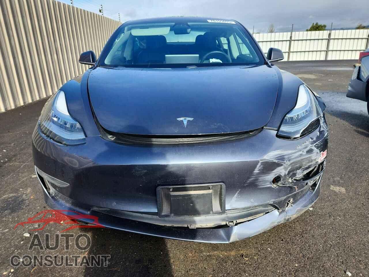 TESLA MODEL 3 2018 - 5YJ3E1EA4JF049839