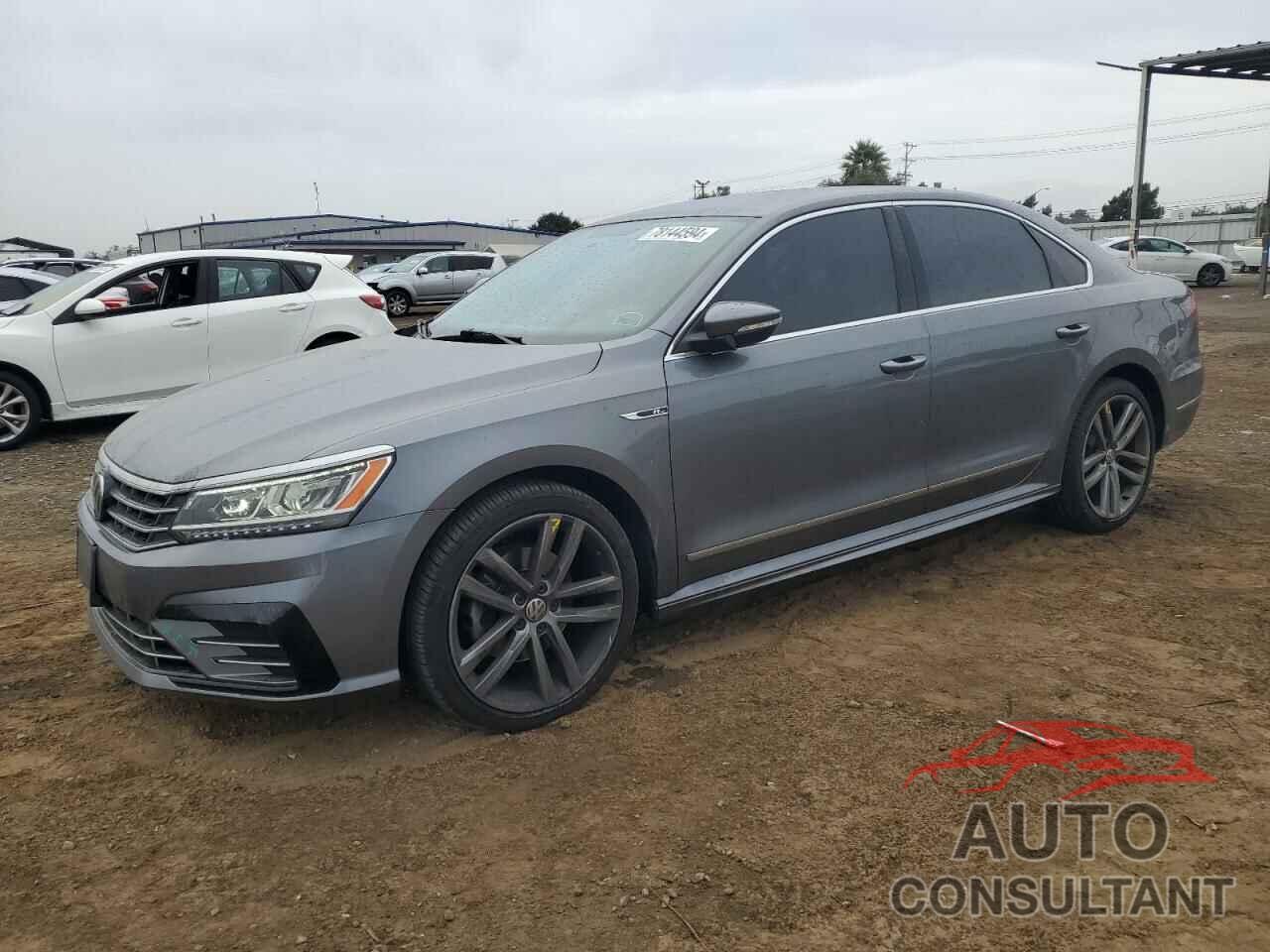 VOLKSWAGEN PASSAT 2017 - 1VWDT7A39HC001522