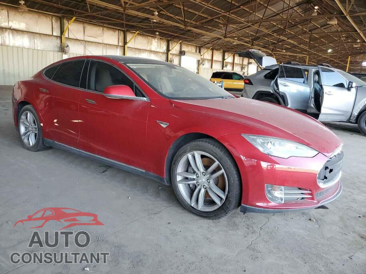 TESLA MODEL S 2013 - 5YJSA1DN5DFP17499