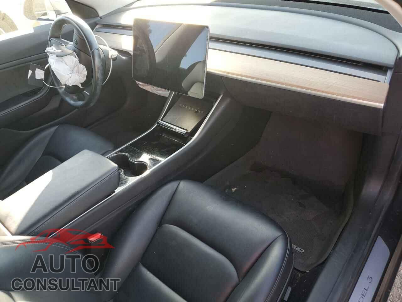 TESLA MODEL 3 2018 - 5YJ3E1EBXJF089836
