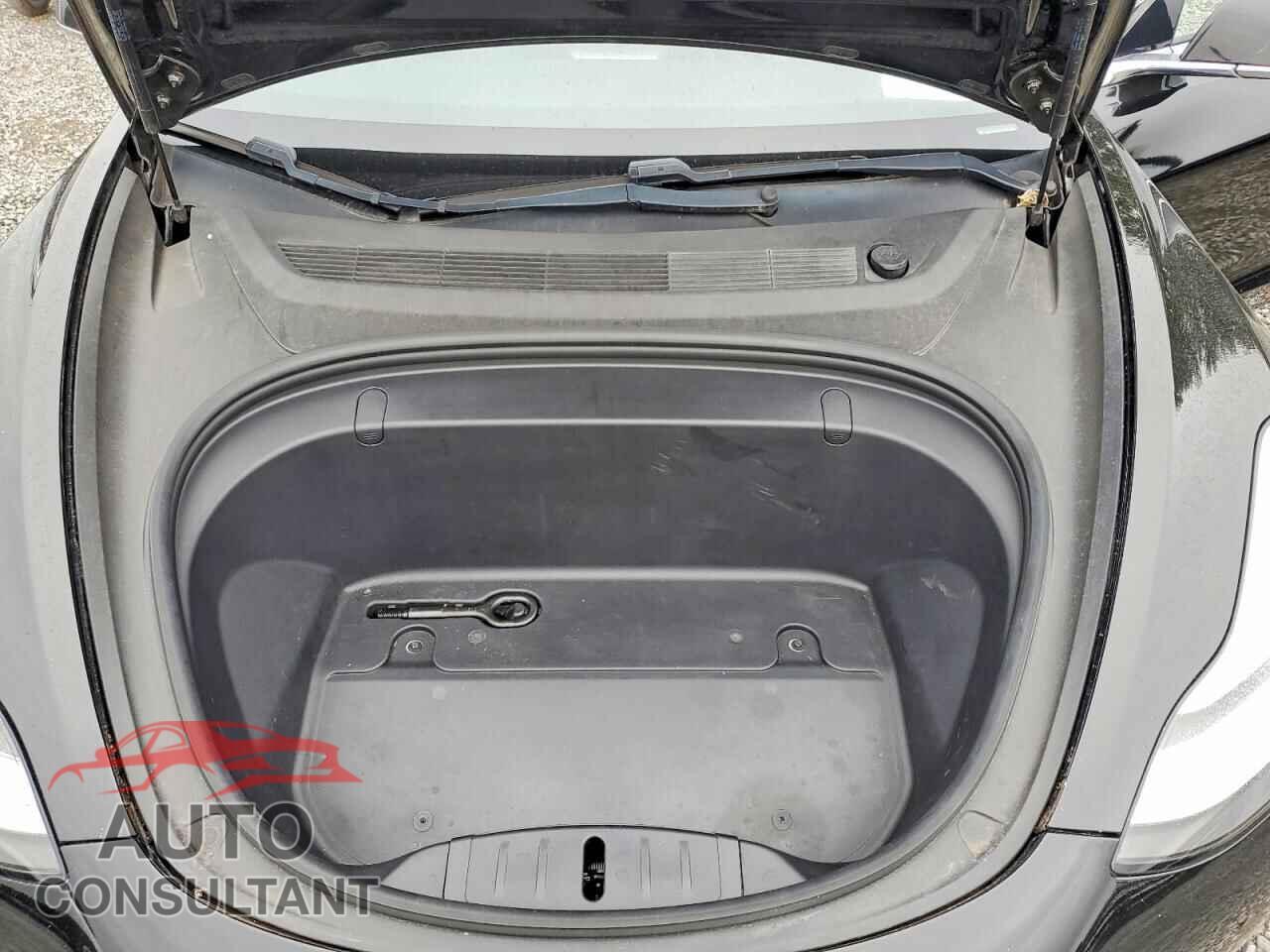 TESLA MODEL 3 2019 - 5YJ3E1EA7KF344838