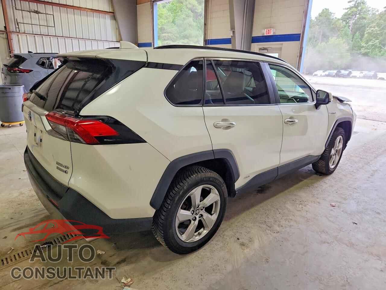 TOYOTA RAV4 2019 - JTMDWRFV1KJ013473