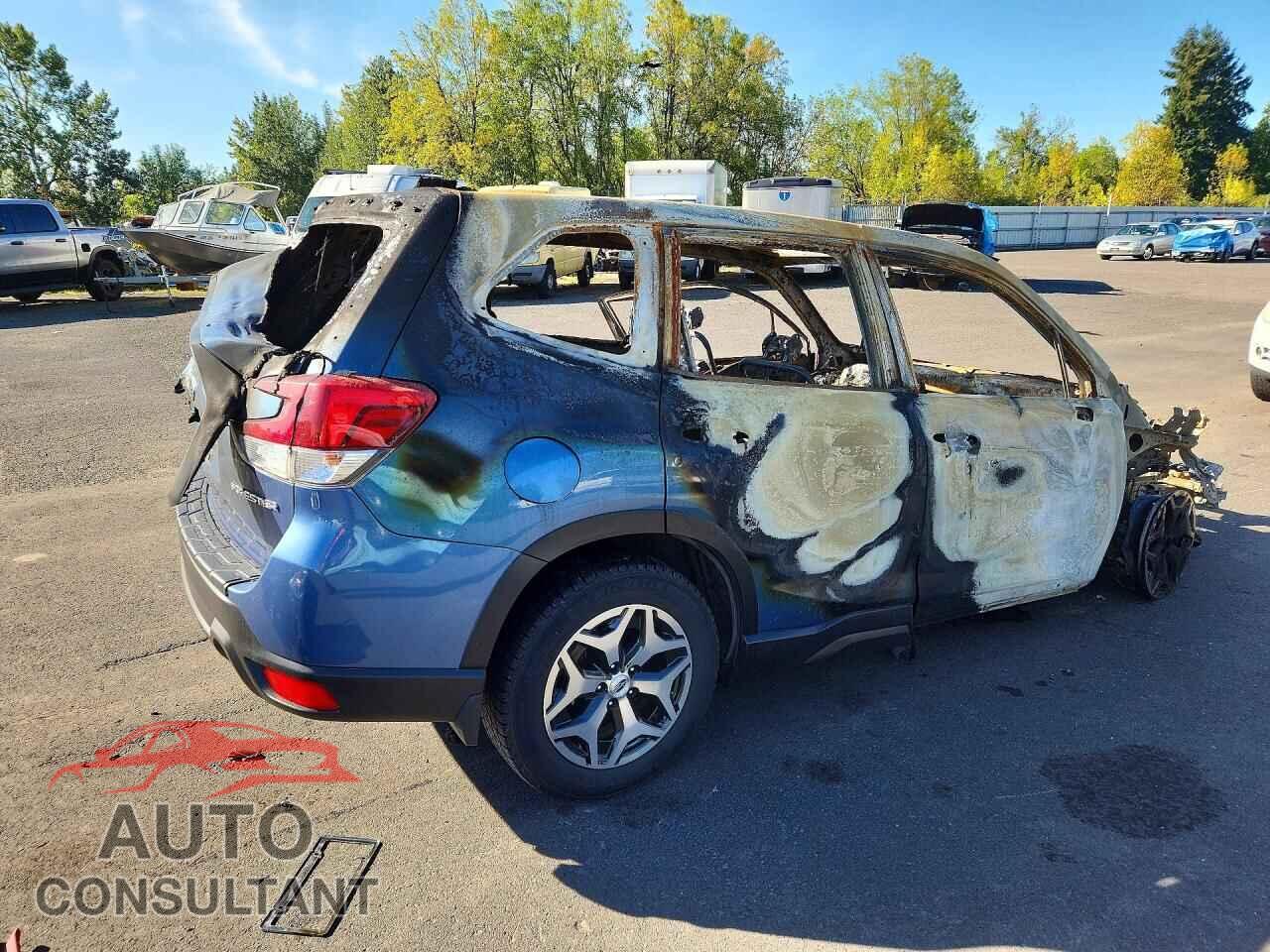 SUBARU FORESTER 2019 - JF2SKAGC0KH558901
